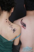 武汉专业纹身店:背部情侣蒲公英羽毛纹身图案作品