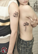 武汉最好纹身店打造的情侣莲花纹身作品