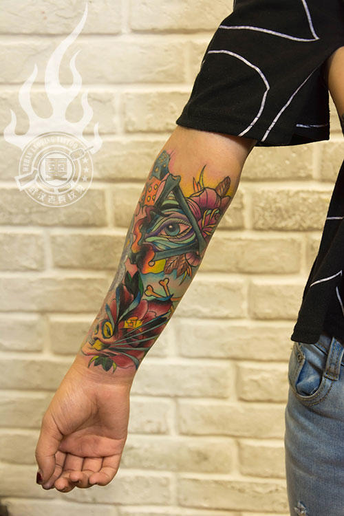 武汉最好纹身店打造的school小花臂纹身作品