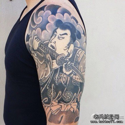 胳膊日本武士纹身图案