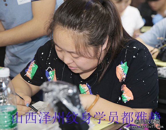 山西泽州刺青学员都雅静刺青培训中