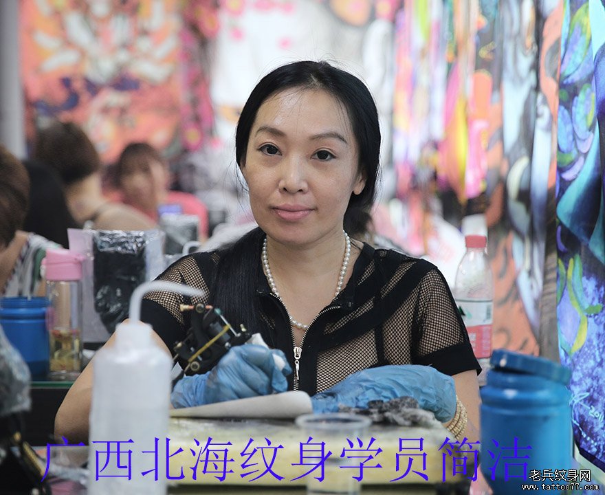 广西北海刺青学员简洁刺青培训中
