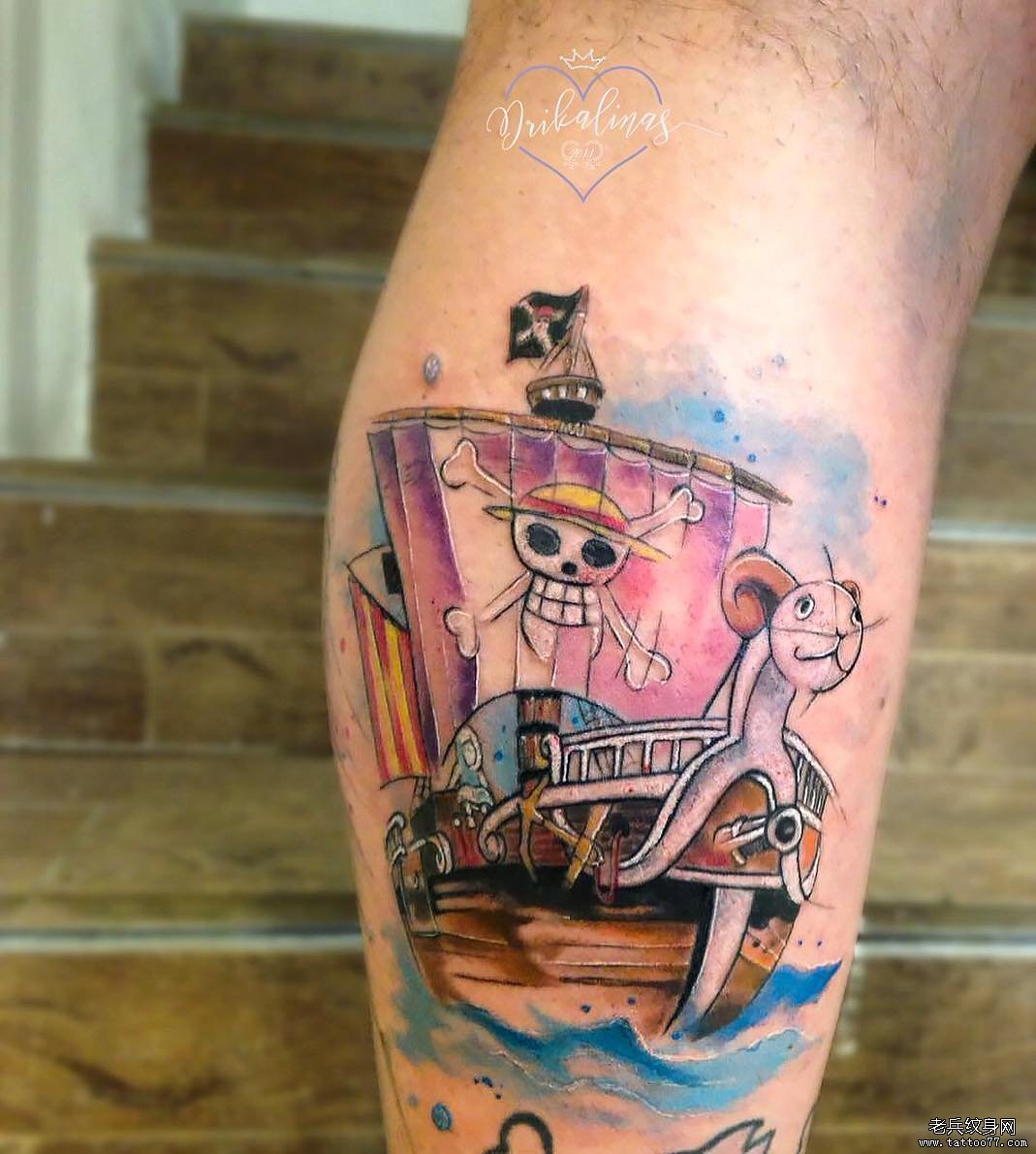 小腿海盗船彩色小清新纹身图案