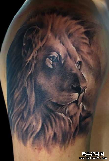 胳膊狮子头王纹身图案