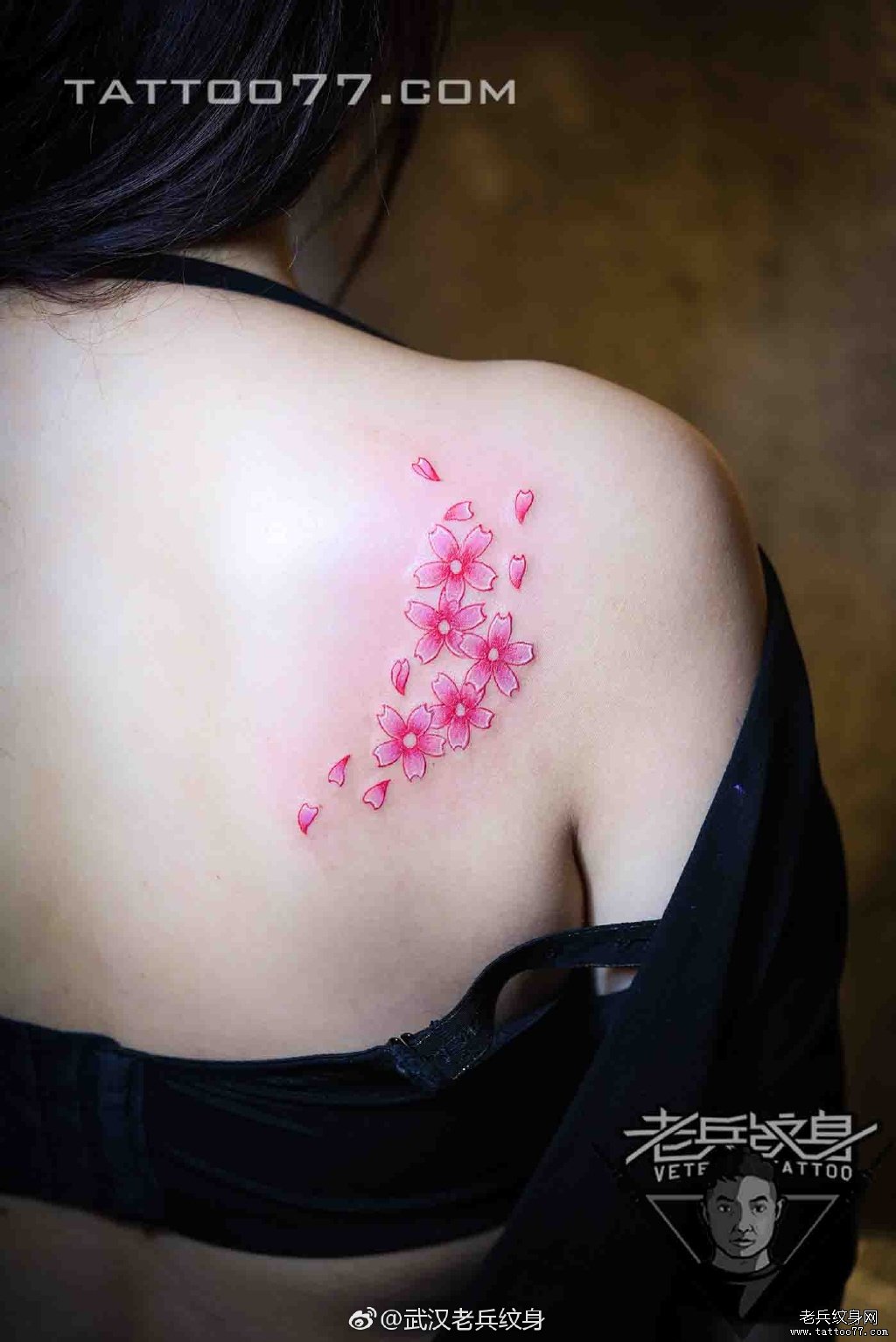 彩色樱花刺青纹身作品         手臂彩色花朵刺青纹身图案