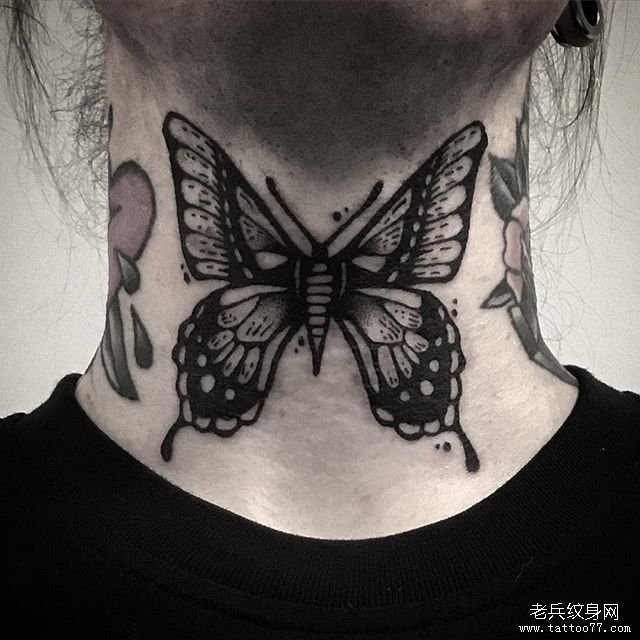 巴比龙纹身蝴蝶图片